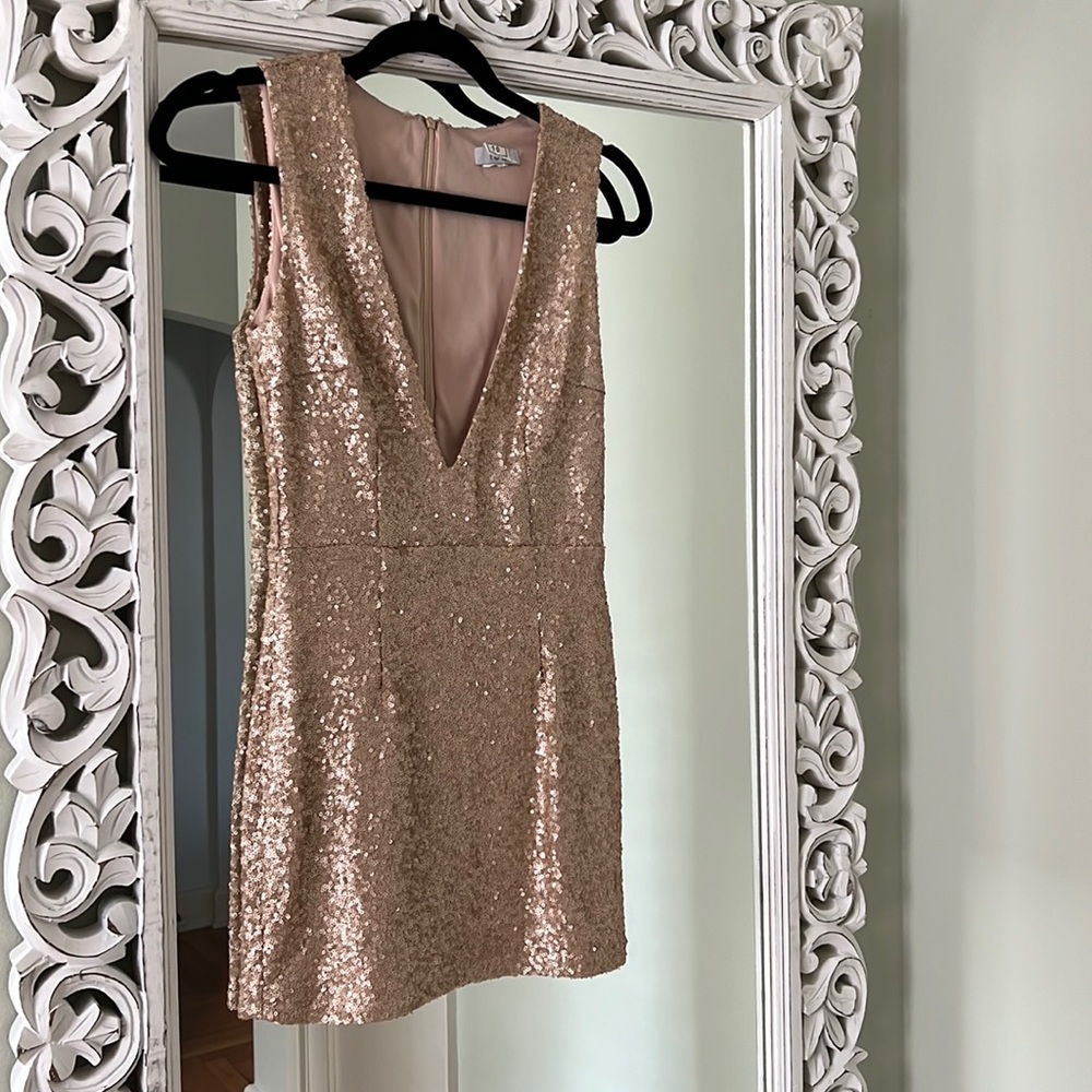 Tobi sequin mini dress *champagne gold*
